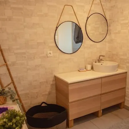 Holiday home Maison Noumea Saubrigues