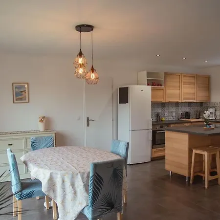 Maison Noumea Holiday home Saubrigues